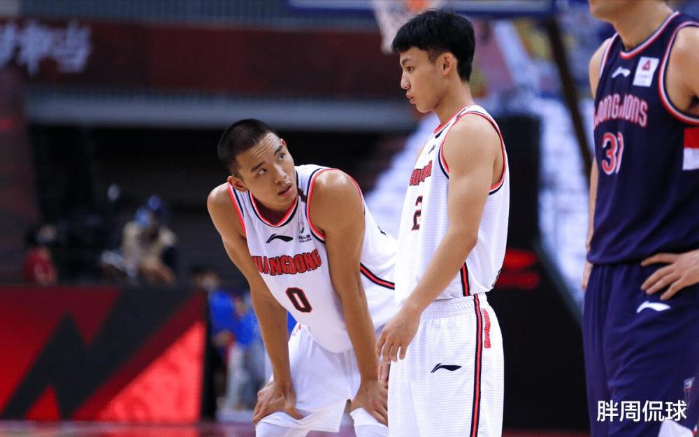  佛罗伦萨队长离队风波，意大利国脚转投英超  